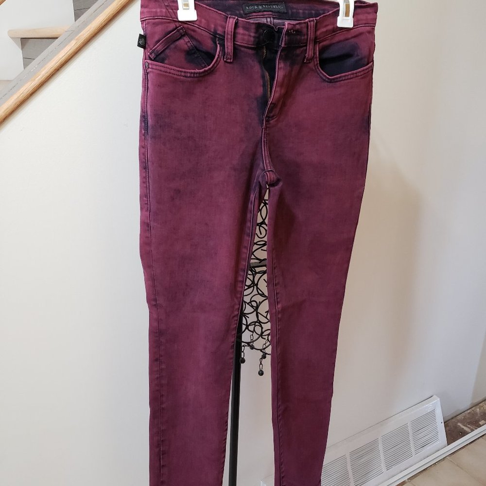 Rock & Republic Magenta Burgundy Berlin Jeans Size 8M EUC